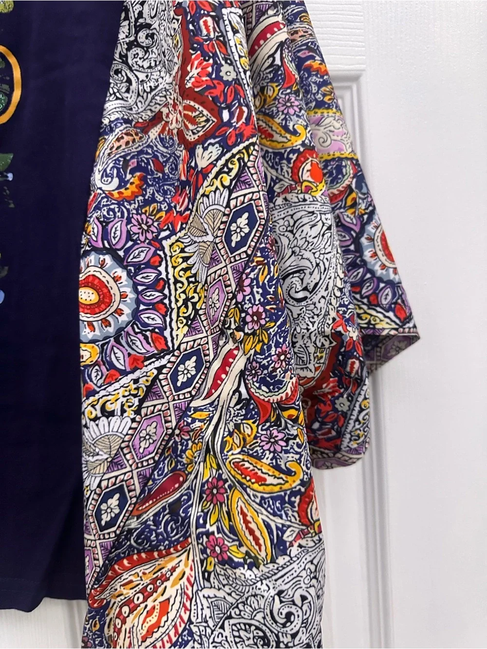 Fleetwood Mac Graphic with Patterned open Sleeves - Navy & Multicolor Size M/L - Picture 4 of 5